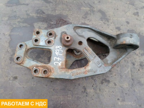 Кронштейн крепления передней рессоры правый