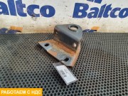 Кронштейн переднего стабилизатора правый