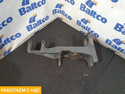 Кронштейн пневморессоры левый