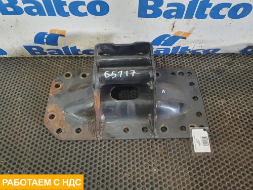 Кронштейн траверсы рамы левый