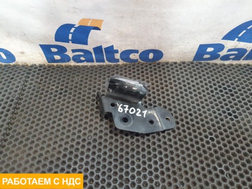 Кронштейн радиатора левый