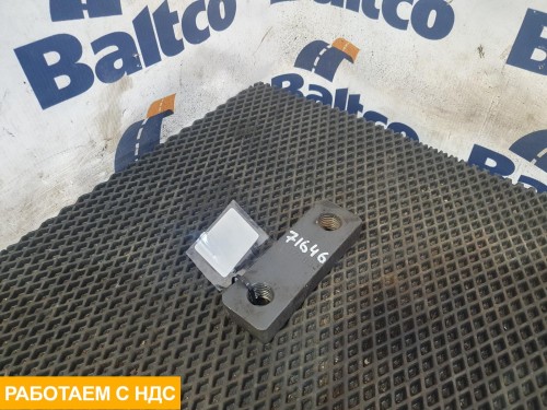 Серьга передней рессоры