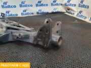 Кронштейн усилителя переднего бампера