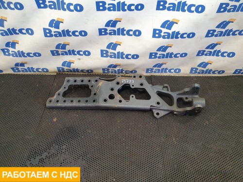 Кронштейн усилителя переднего бампера