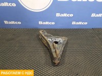 Кронштейн усилителя переднего бампера правый